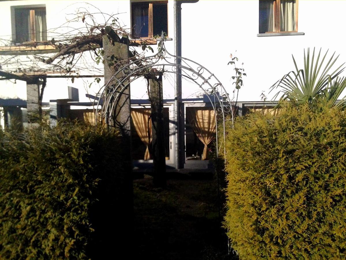 Hotel Osteria Rubino Acquarossa Exteriör bild