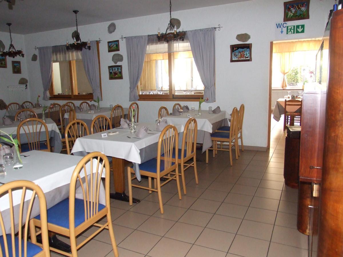 Hotel Osteria Rubino Acquarossa Exteriör bild